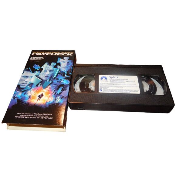 PAYCHECK vintage 2004 VHS movie in original paper case Ben Affleck Uma Thurman - Picture 2 of 5